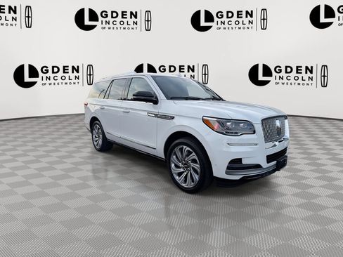 Certified 2024 Lincoln Navigator Reserve AWD/4WD image 2