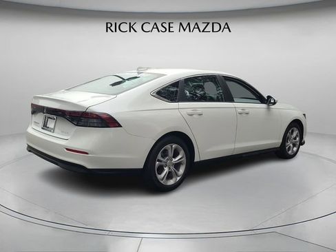 Used 2025 Honda Accord LX image 7