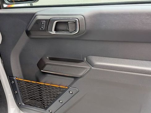 Used 2024 Ford Bronco Badlands image 36