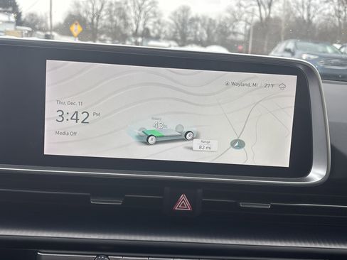 Used 2023 Hyundai Ioniq 6 SE image 17