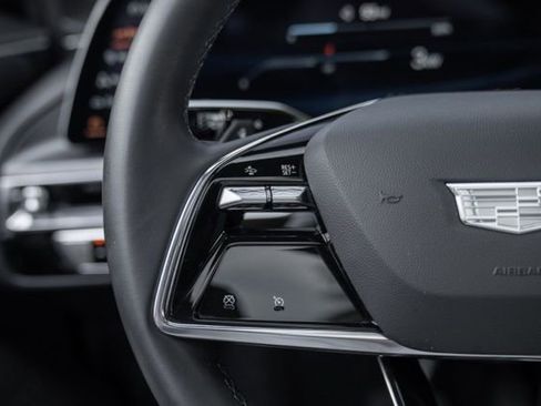 Used 2024 Cadillac Lyriq Tech RWD image 30