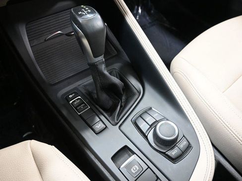 Used 2018 BMW X1 xDrive28i w/ Convenience Package AWD/4WD image 23