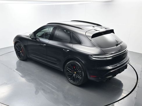 Certified 2024 Porsche Macan GTS AWD/4WD image 37