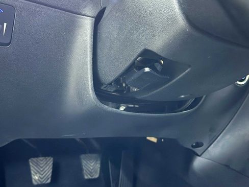 Used 2015 Hyundai Genesis 3.8 image 37