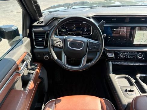 Used 2024 GMC Sierra 3500 Denali Ultimate AWD/4WD image 20