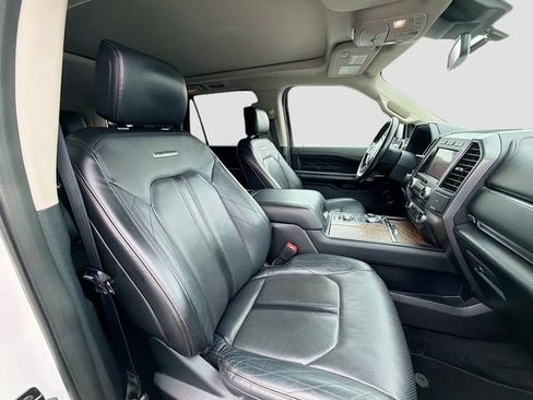 Used 2019 Ford Expedition Platinum AWD/4WD image 29