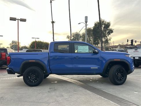 New 2026 GMC Canyon Elevation image 2