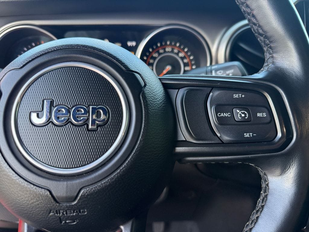 Used 2021 Jeep Gladiator Sport AWD/4WD image 30
