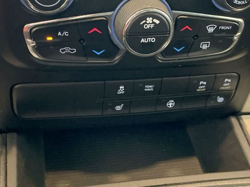 Used 2016 RAM 1500 Big Horn AWD/4WD image 18