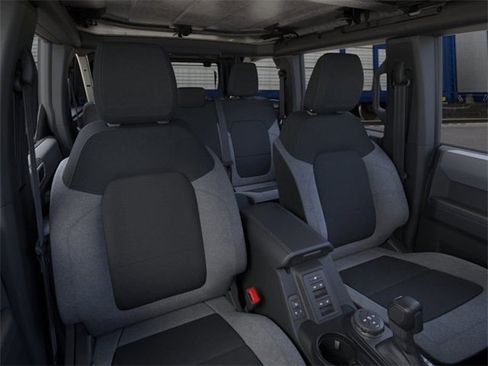 New 2025 Ford Bronco 4-Door image 10