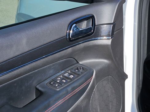 Certified 2021 Jeep Grand Cherokee Trailhawk image 12