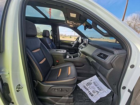 Used 2023 GMC Yukon AT4 w/ LPO, Floor Liner Package image 14