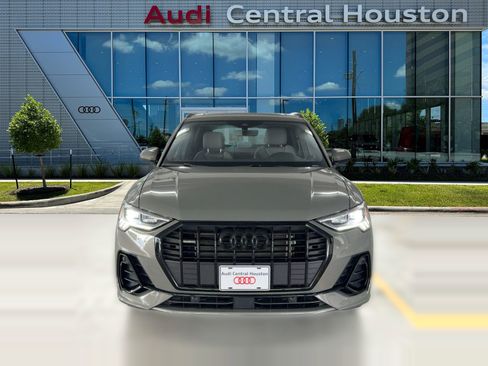 Used 2025 Audi Q3 2.0T Premium w/ Convenience Package image 6
