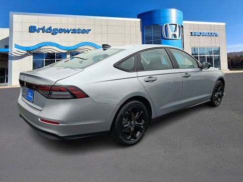 Used 2025 Honda Accord SE image 6