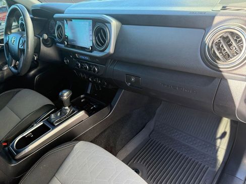 Certified 2022 Toyota Tacoma TRD Sport image 34