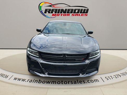 Used 2023 Dodge Charger SXT image 2