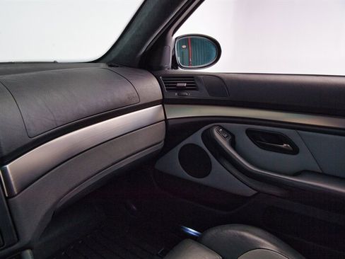 Used 2001 BMW M5 image 32