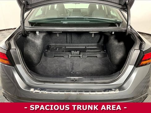 Certified 2022 Nissan Altima 2.5 SR FWD image 35