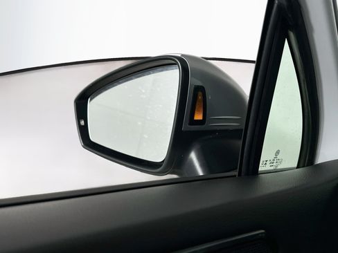 Used 2024 Volkswagen Tiguan Wolfsburg Edition FWD image 16