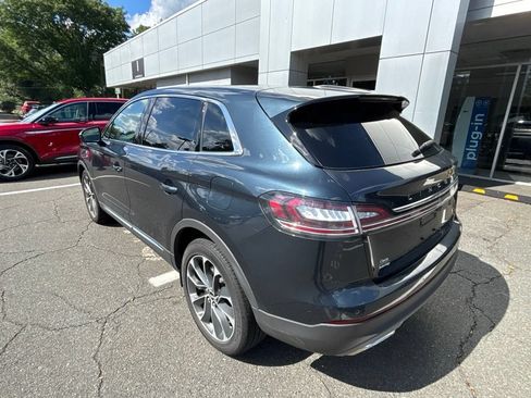 Used 2023 Lincoln Nautilus Reserve w/ Cargo Utility Package AWD/4WD image 5