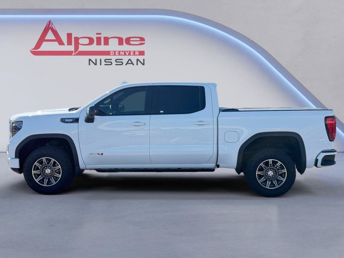 Used 2024 GMC Sierra 1500 AT4 w/ AT4 Preferred Package AWD/4WD image 2