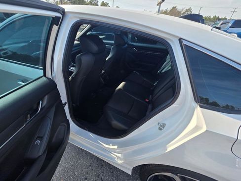 Used 2022 Honda Accord Sport image 7