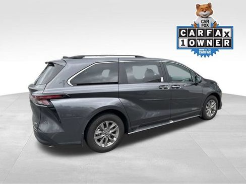 Certified 2025 Toyota Sienna XLE w/ XLE Plus Package AWD/4WD image 4