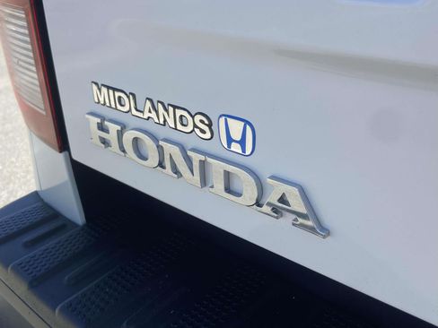 Used 2025 Honda Ridgeline Black Edition image 8