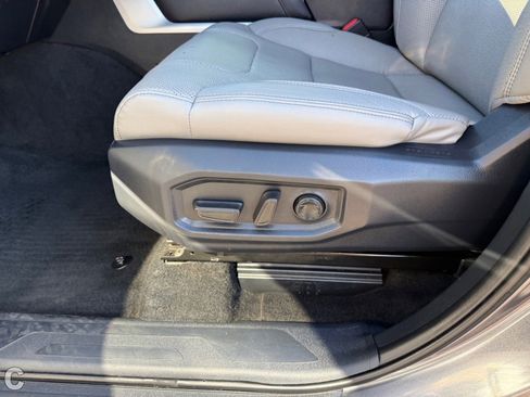 Used 2022 Toyota Tundra Limited w/ TRD Off-Road Package image 20