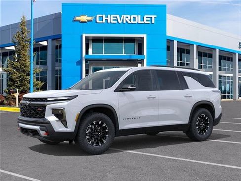 New 2026 Chevrolet Traverse Z71 w/ Enhanced Driving Package image 2