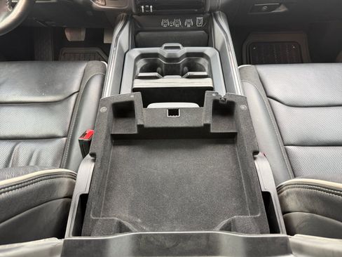 Used 2025 RAM 1500 Limited AWD/4WD image 21