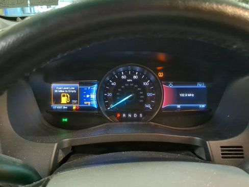 Used 2016 Ford Explorer XLT w/ Equipment Group 202A AWD/4WD image 15