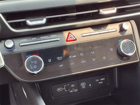 New 2025 Hyundai Sonata SEL image 12