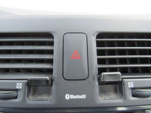 Used 2015 Nissan Leaf S w/ Charge Package image 38