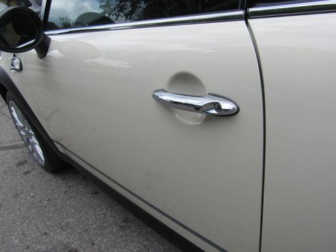 Used 2010 MINI Cooper Clubman S image 10