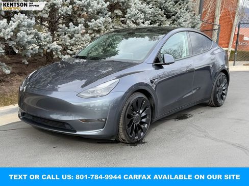 Used 2022 Tesla Model Y Performance image 3