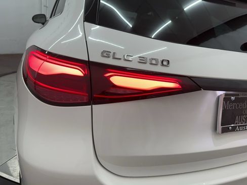Certified 2026 Mercedes-Benz GLC 300 image 28