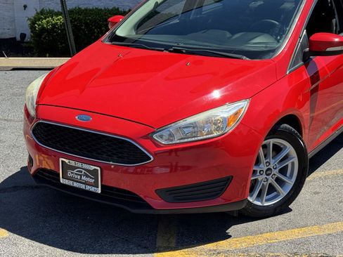 Used 2017 Ford Focus SE FWD image 5