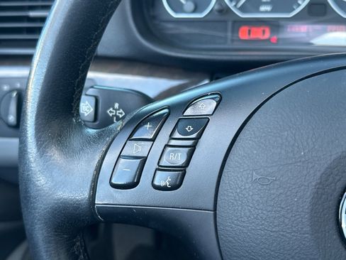 Used 2003 BMW 330Ci Convertible image 21