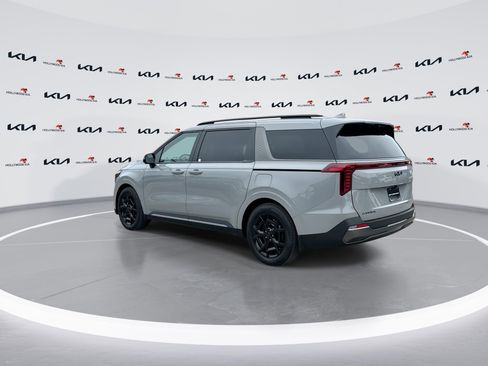 Certified 2025 Kia Carnival SX Prestige image 6