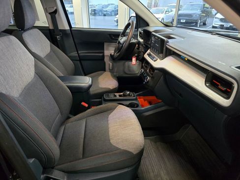 Used 2023 Ford Maverick XLT image 41