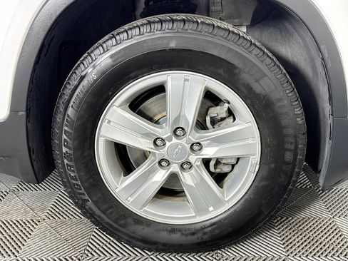 Used 2019 Chevrolet Trax LS w/ Tint and Cruise Package image 30