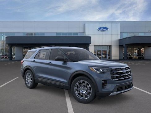 New 2026 Ford Explorer Active w/ Active Comfort Package image 8