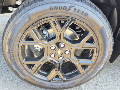 New 2026 Ford Maverick XLT w/ Equipment Group 301A AWD/4WD image 13