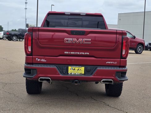 Used 2022 GMC Sierra 1500 AT4 w/ AT4 Premium Package AWD/4WD image 6