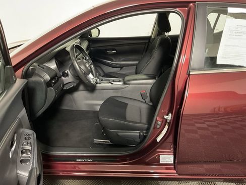 Used 2025 Nissan Sentra SV w/ All-Weather Package FWD image 21