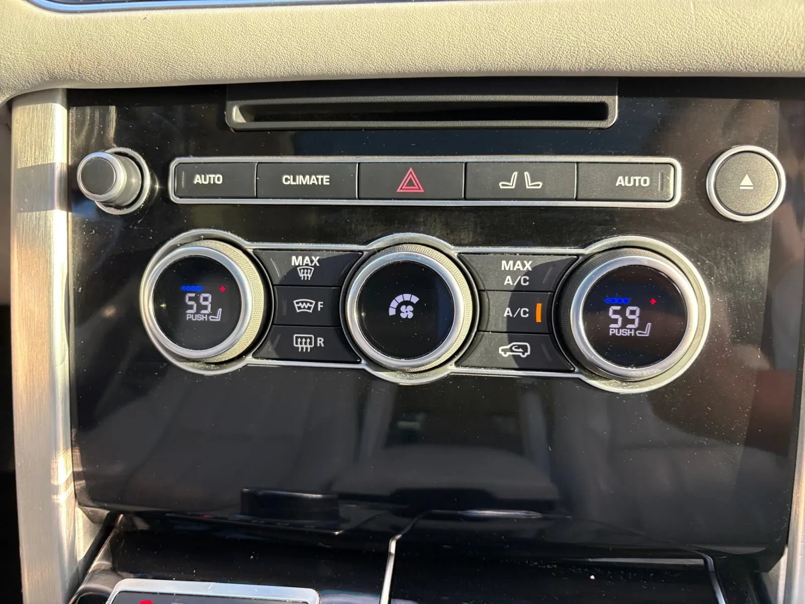 Used 2017 Land Rover Range Rover Long Wheelbase Autobiography AWD/4WD image 26