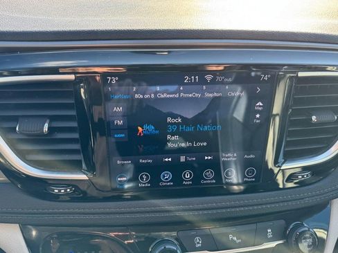 Used 2019 Chrysler Pacifica Limited image 20