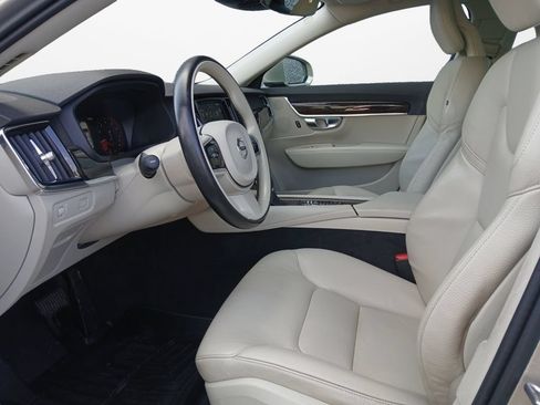 Used 2018 Volvo S90 T5 Momentum w/ Convenience Package FWD image 19