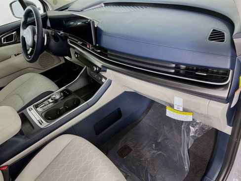 New 2026 Kia Carnival SX w/ SX Dark Edition Package FWD image 22